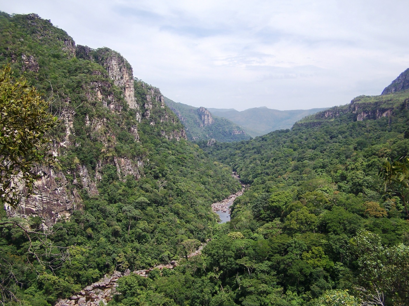 Foto real de referência turística de Chapada dos Veadeiros, Brasil