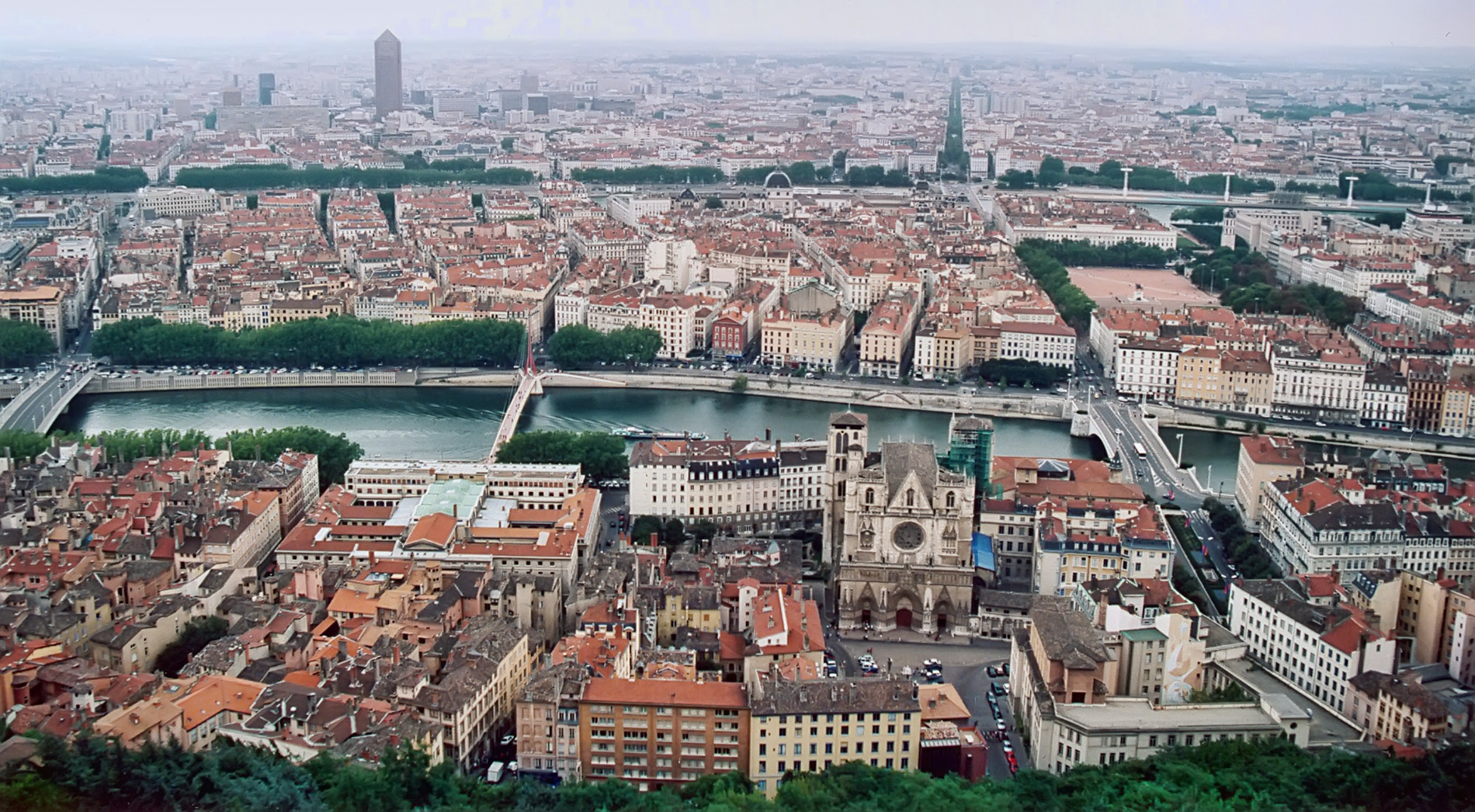 Foto real de referência turística de Lyon, França
