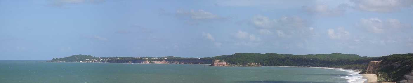 Foto real de referência turística de Pipa, Brasil