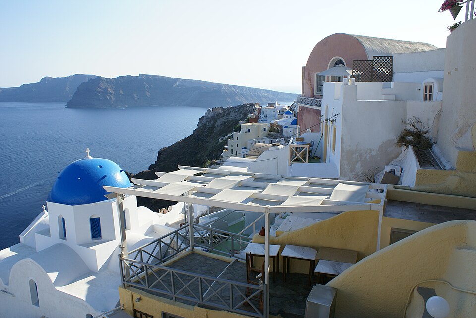 Foto real de referência turística de Santorini, Grécia